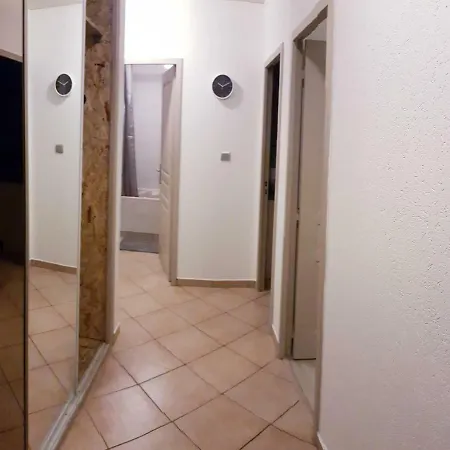Luxury Central Apartment *